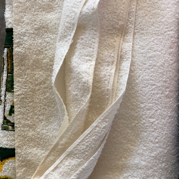 80's Salad Bar Beach Towel - Novelty Pickle Bath Sheet - Beach Supplies - Picture 12 of 14